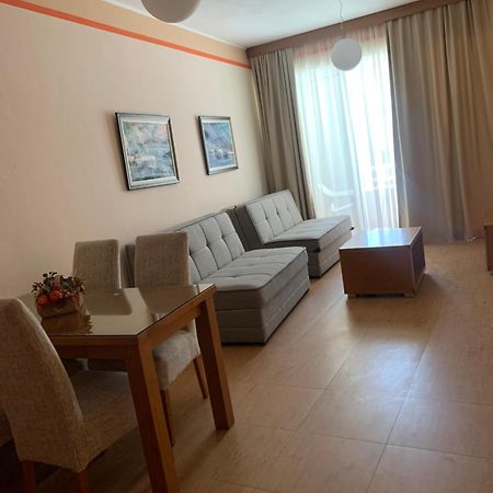 Apartments Deus Добра-Вода Экстерьер фото