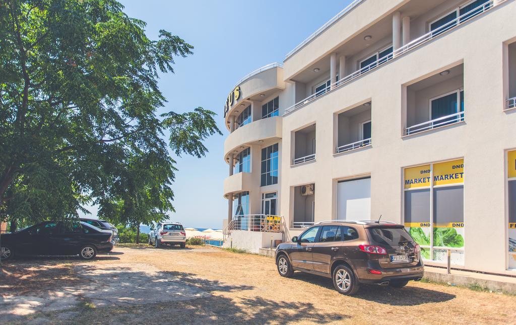 Apartments Deus Добра-Вода Экстерьер фото