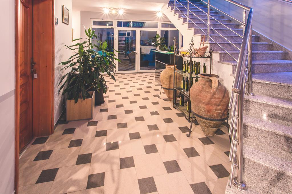 Apartments Deus Добра-Вода Экстерьер фото