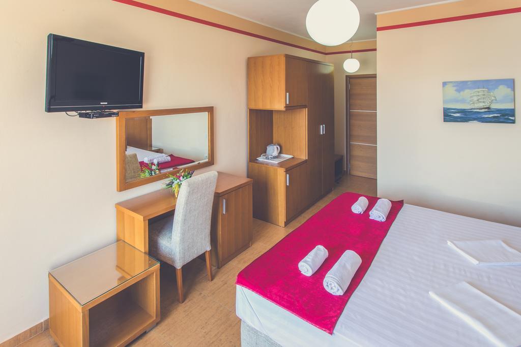 Apartments Deus Добра-Вода Номер фото